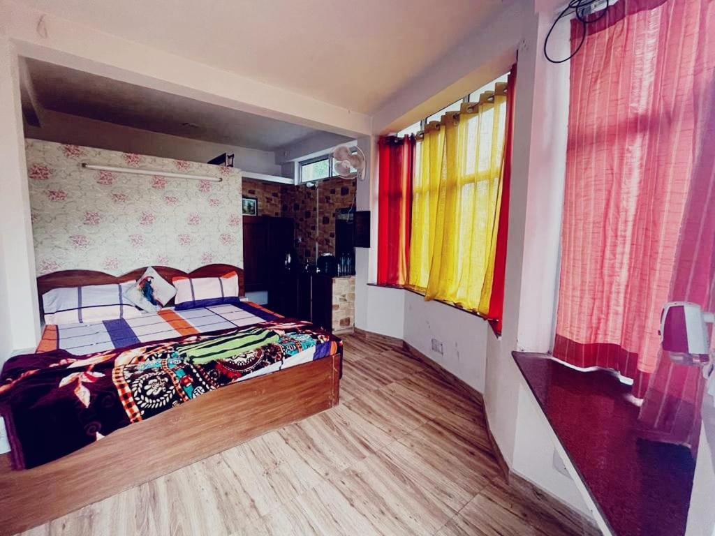 מוסורי The Himalaya Retreat Resort, Experience Nature In The Lap Of Himalayas מראה חיצוני תמונה